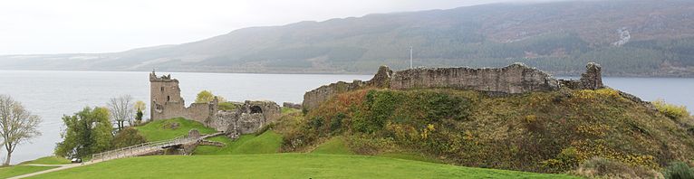 Urquhart_Castle_Panorama