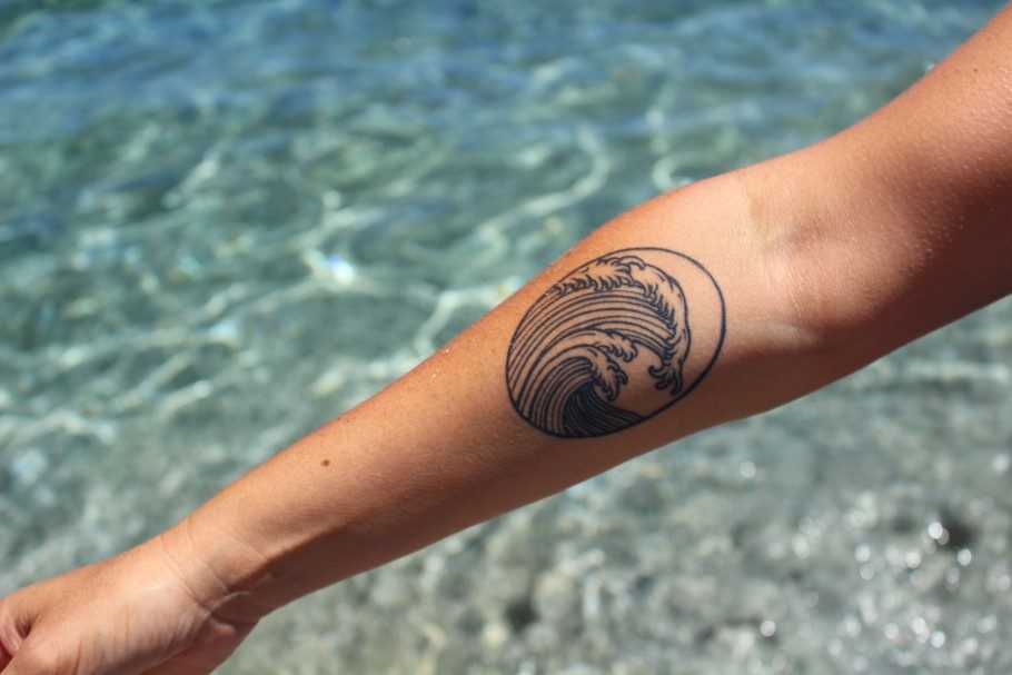 tatouage vague