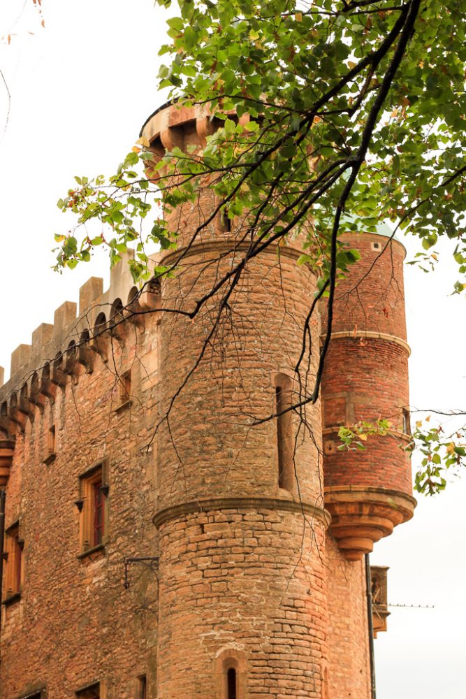 chateau-montmelas-beaujolais-village