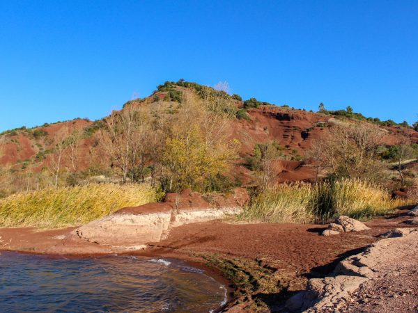 Un site à visiter en Occitanie : le lac du Salagou