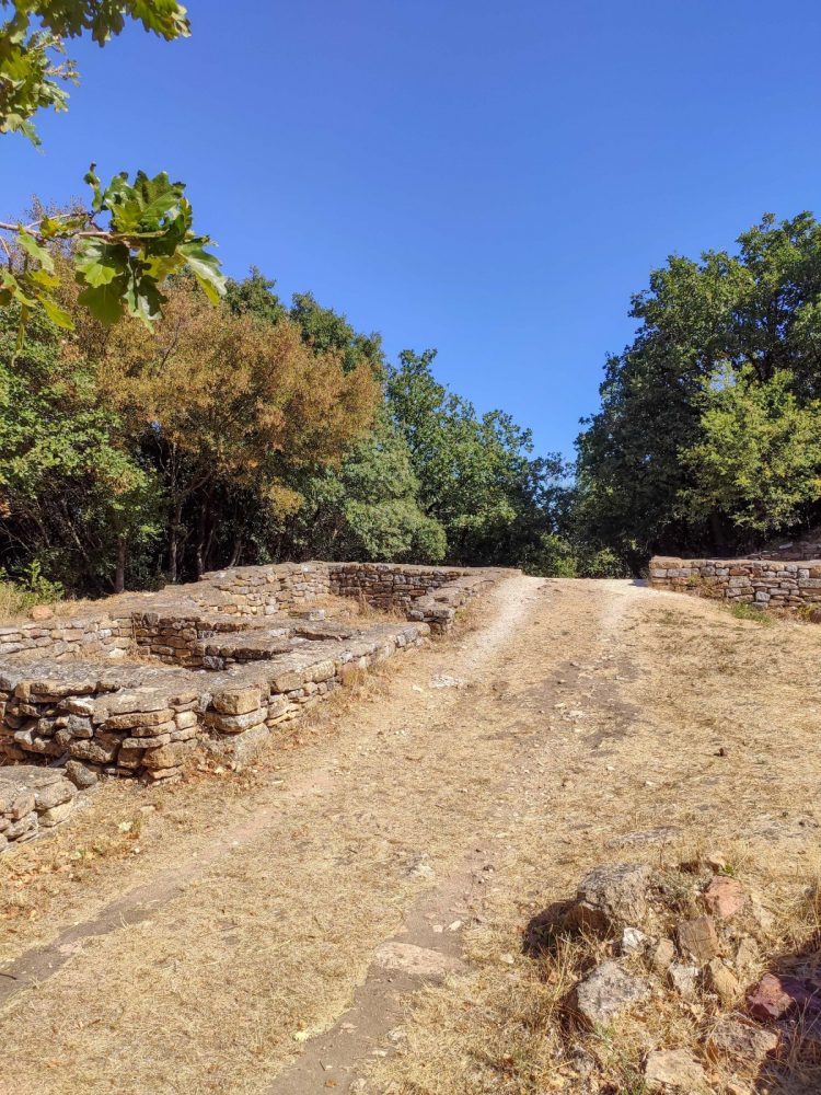 oppidum provence occitane