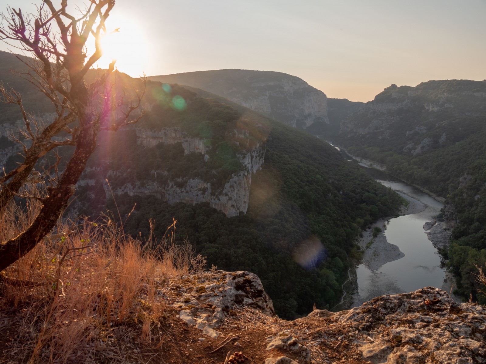 5 idées originales pour pimenter vos micro-aventures en Ardèche