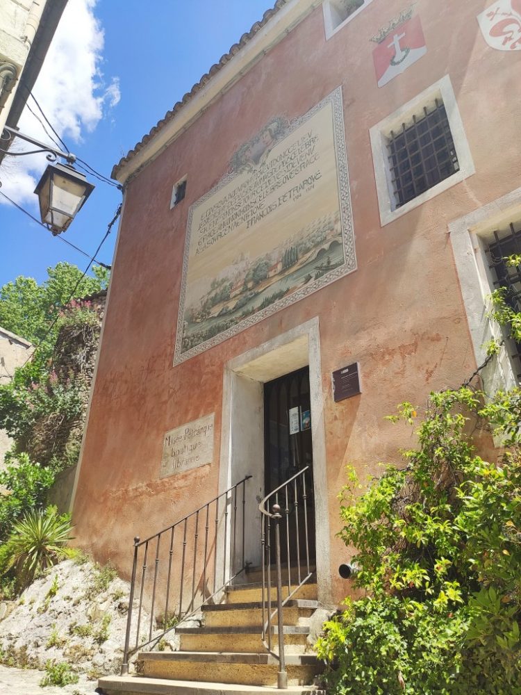 fontaine de vaucluse visiter